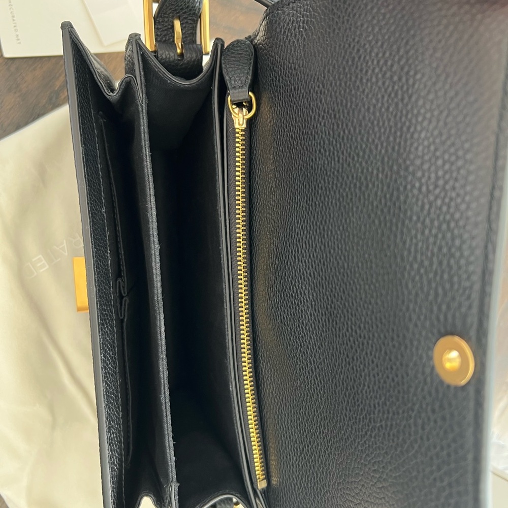 The Curated Elegant Black Leather Shoulder/Crossbody Bag - Picture 6 of 14